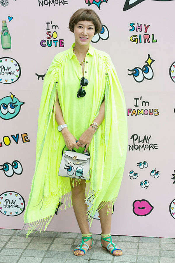 Celebs in Neon outfits