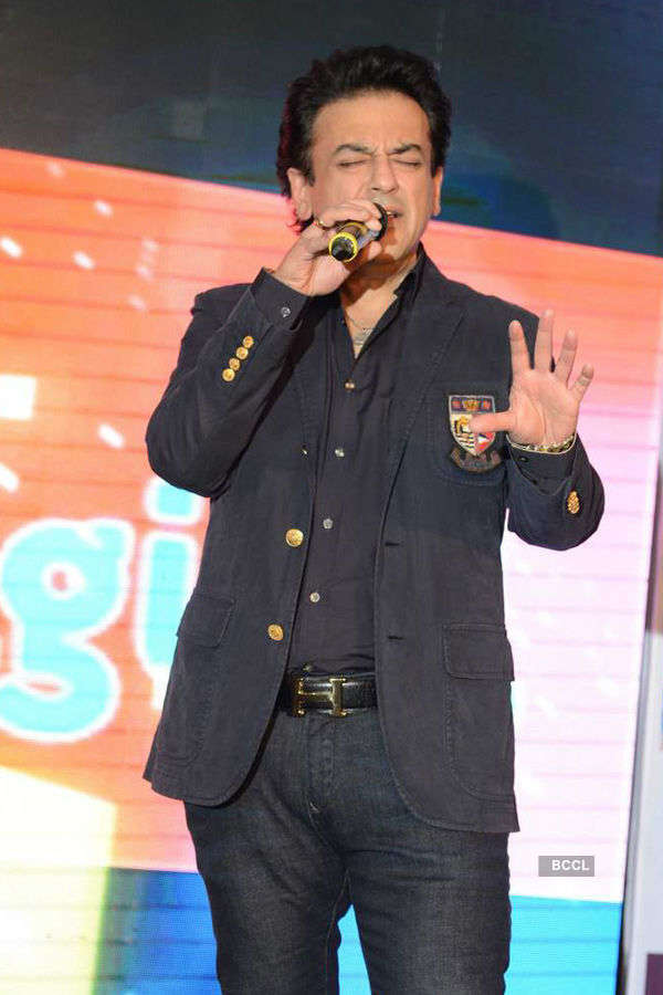 Salman Khan promotes Bajrangi Bhaijaan