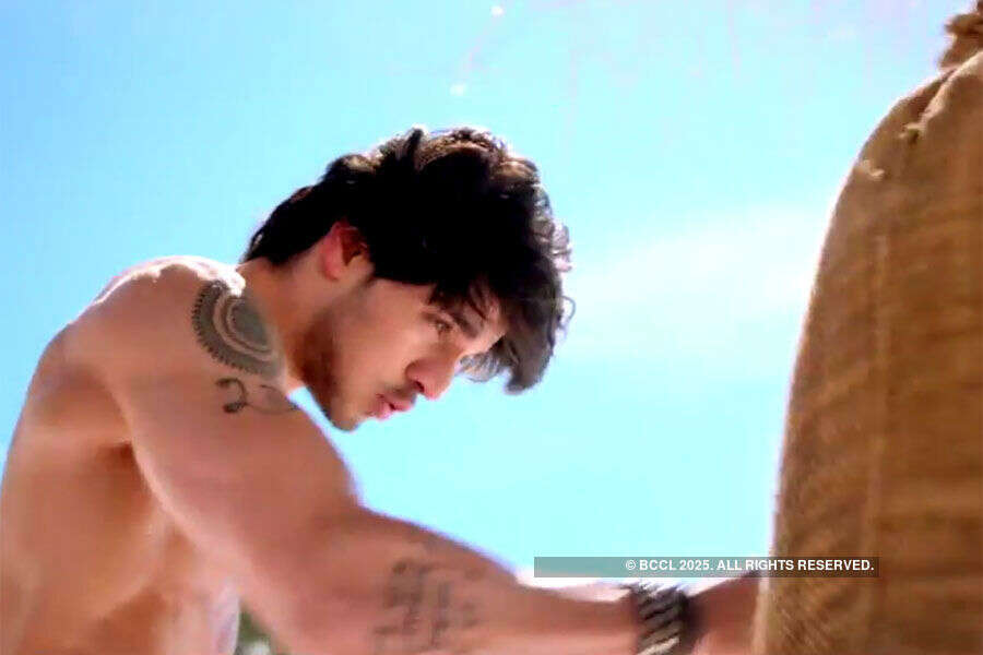 Sooraj Pancholi in Hero