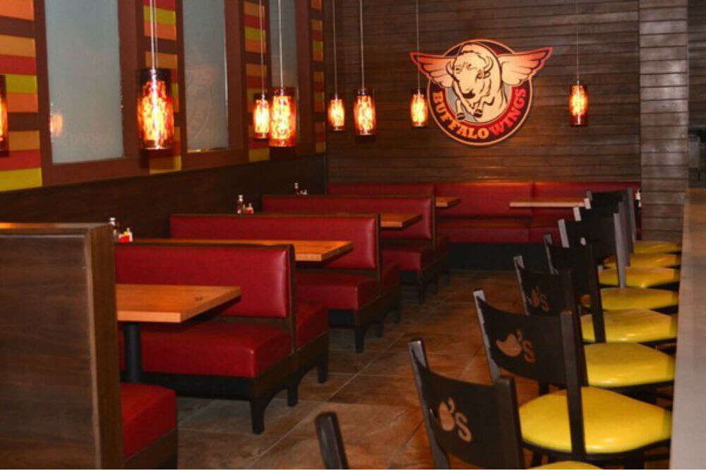 Chilis