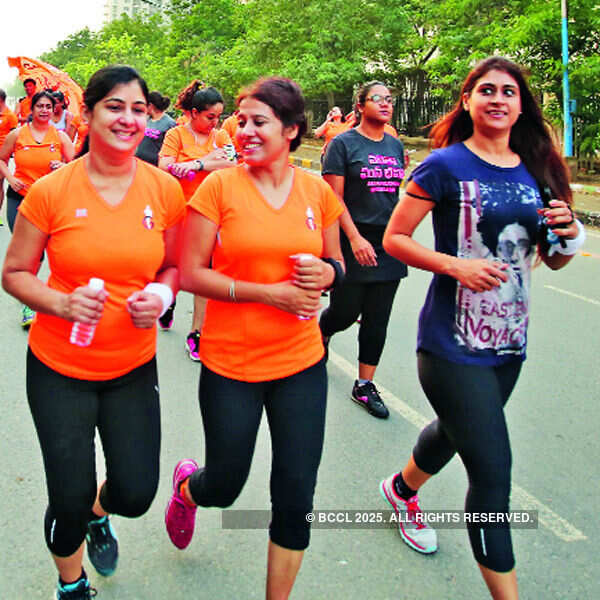 People run with full of zest