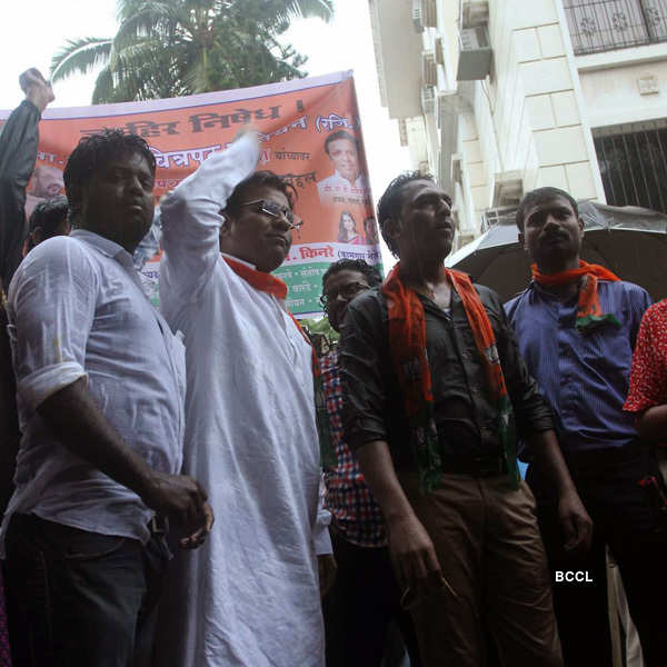 BJP protest against Neha Dhupia