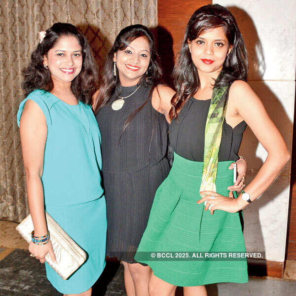 Minal, Mahima and Tulika during Bombay Velvet theme party