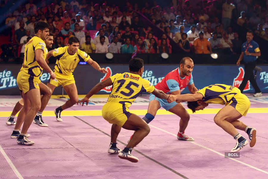 Celebs @ Pro Kabaddi League 2015