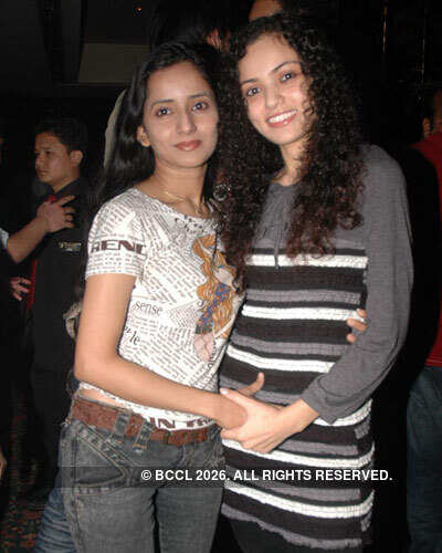 Firangi Paani pub gala 