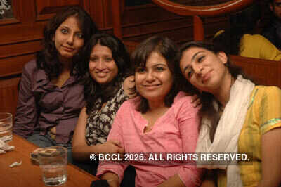 Firangi Paani pub gala 