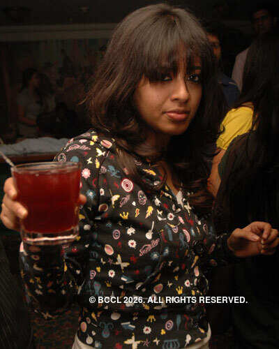 Firangi Paani pub gala 