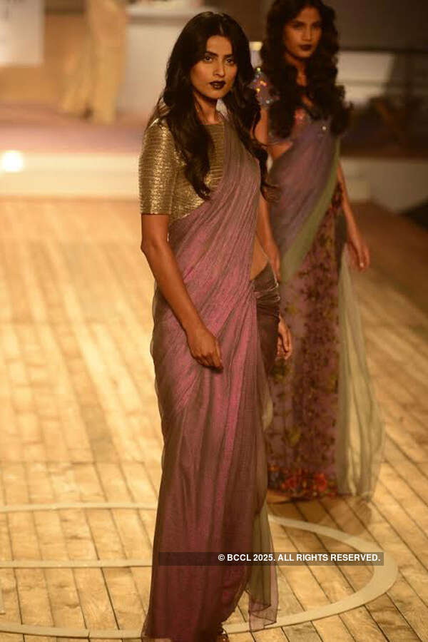 A model walks the ramp for Monisha Jaising's show
