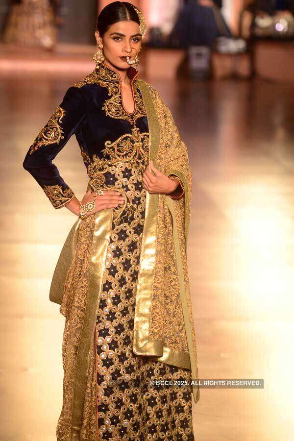 AICW'15: Day 4: Reynu Taandon