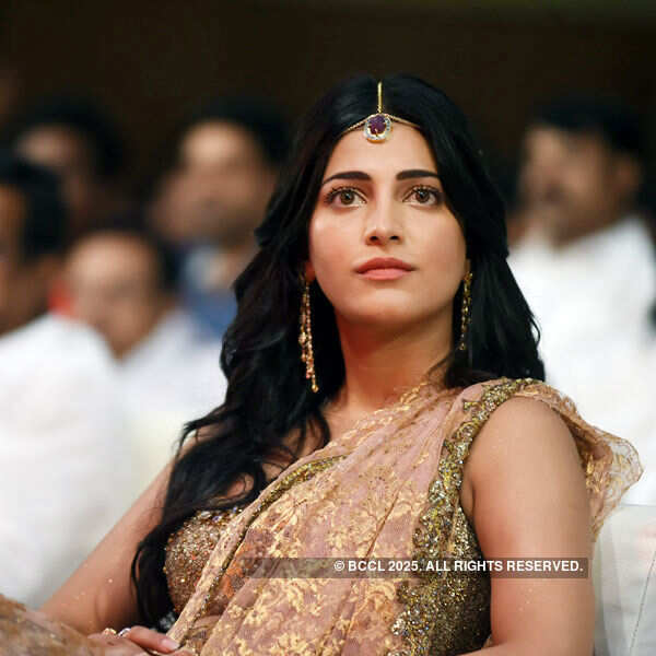 Shruti Haasan at the audio launch of Tamil movie Puli