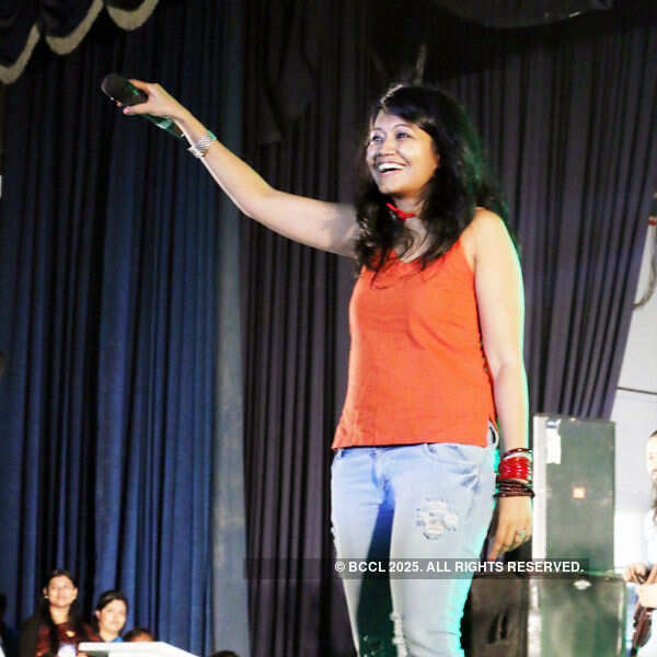 Khayada during her performance at 'Spread A Smile' charity event
