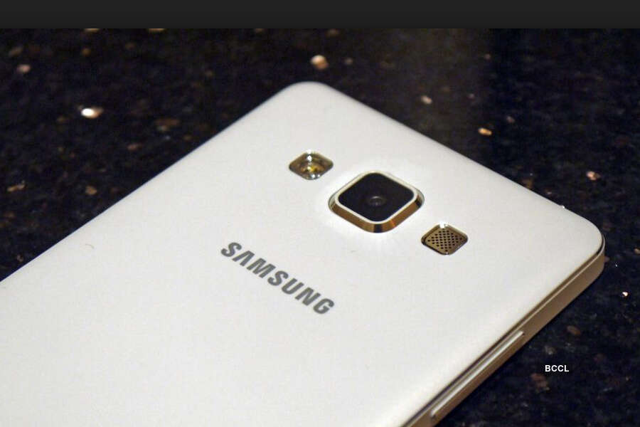 Powered by a 64-bit Samsung Exynos octa-core processor