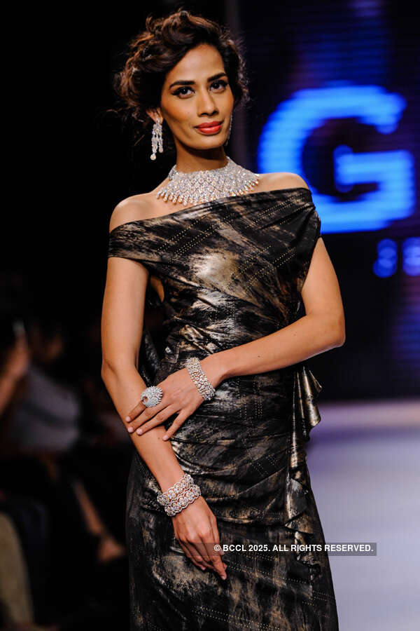 Sony Kaur showcases a creation