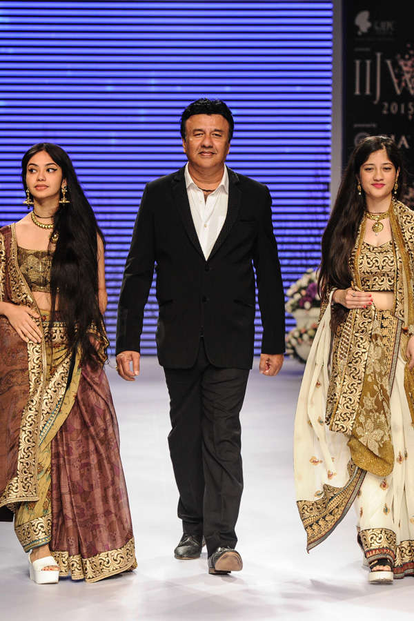 Glimpse Of Star Studded India International Jewellery Week 2015