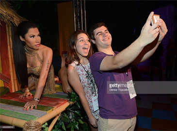 Nicki Minaj gets 'Anaconda' wax statue at Madame Tussauds