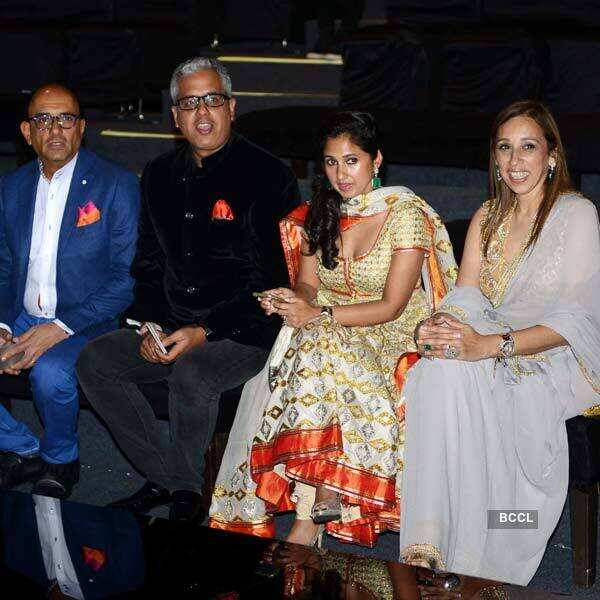 Rinke Khanna with guests