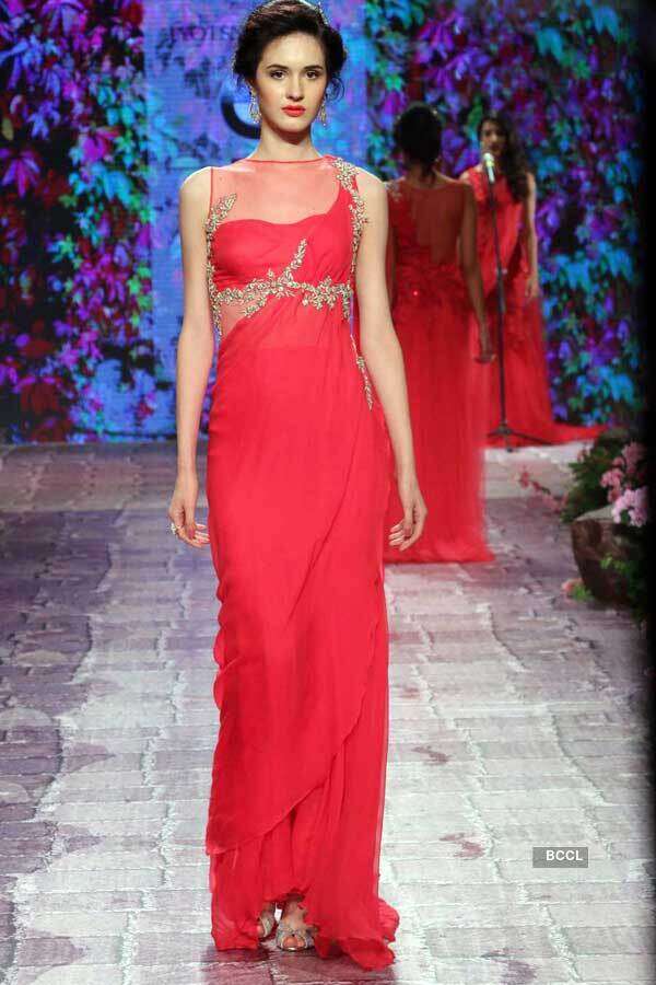 A model walks the ramp for designer Joytsna