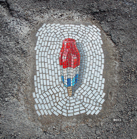 A picture of an ice cream was drawn