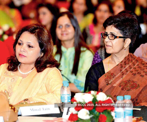 Minal Jain (L) and Aparna Sahai