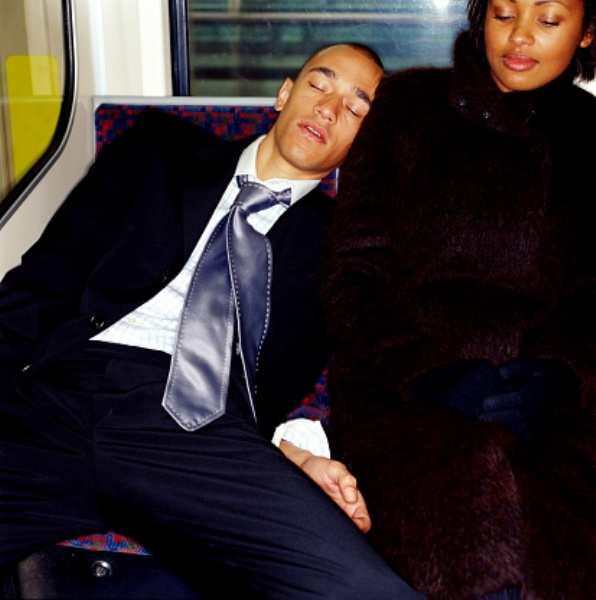Funny Photos of Sleepoholics in the Train