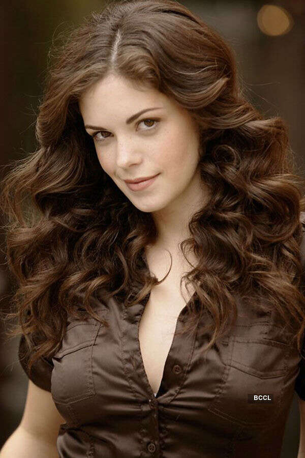 She raised to fame with classic sports