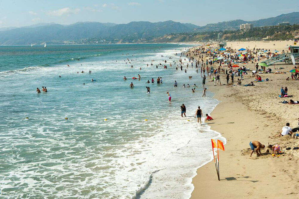 Santa Monica Beach In Los Angeles Times Of India Travel Santa Monica Beach In Los Angeles