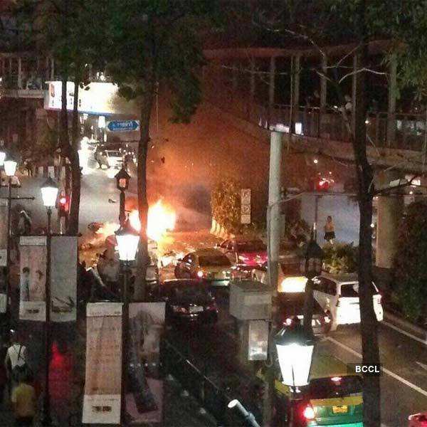 Bomb blast rocks central Bangkok