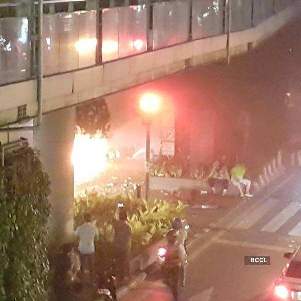 Bomb blast rocks central Bangkok