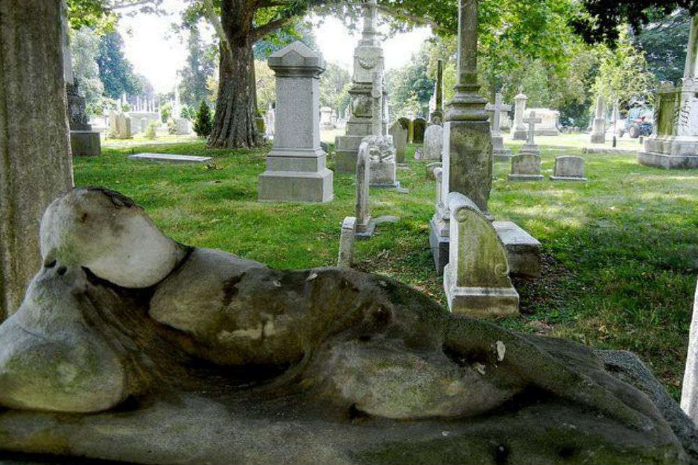 Artblog  Monuments to death, a stroll through Laurel Hill Cemetery