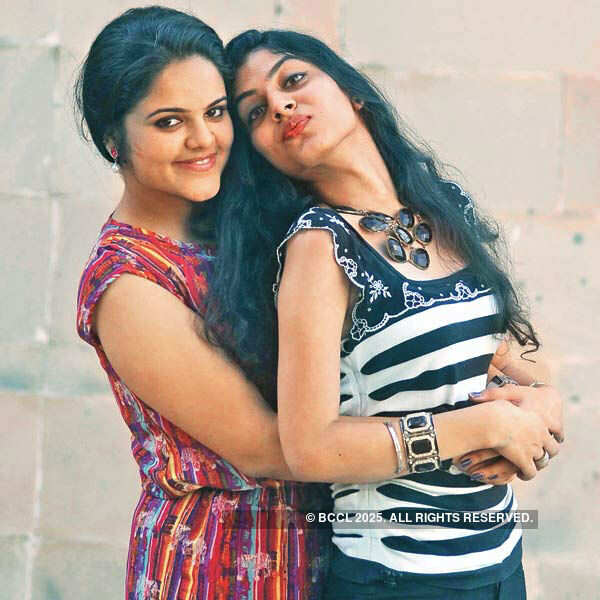 Sonakshi Gupta poses with her friend Shraddha during the Clean & Clear Delhi