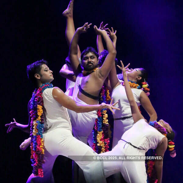 Team Sapphire performs