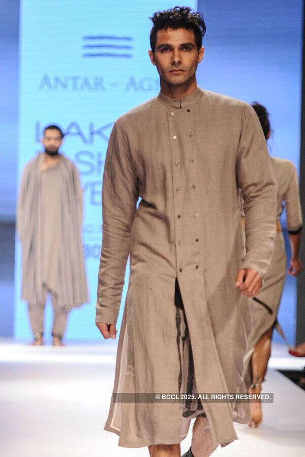 A model walks the ramp for Antar-Agni