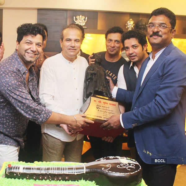 Abhijit Sawant Attends Suresh Wadkar’s 60th Birthday Party