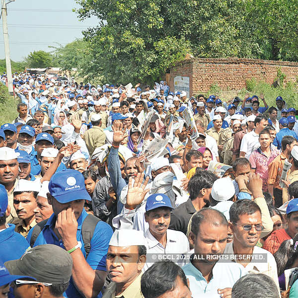 People during the TOI Green Drive