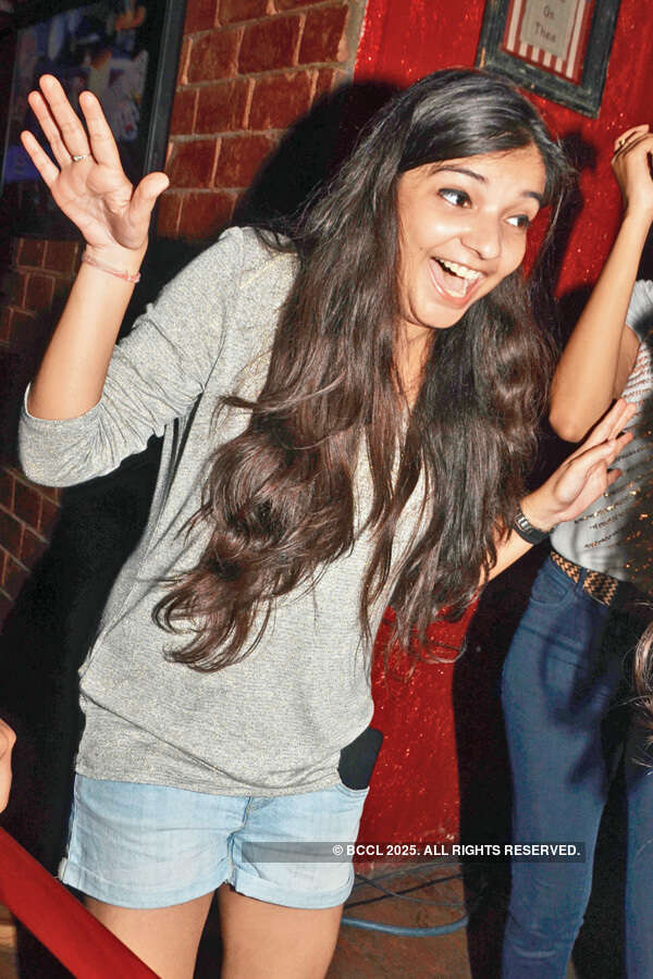 Sonali during a performance by Akhil Sachdeva and his band Nasha