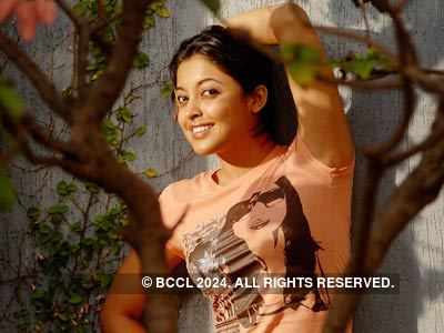 Tanushree Dutta's Portfolio Pics