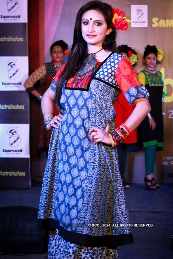 Fashion show @ Chitralakha Parishad
