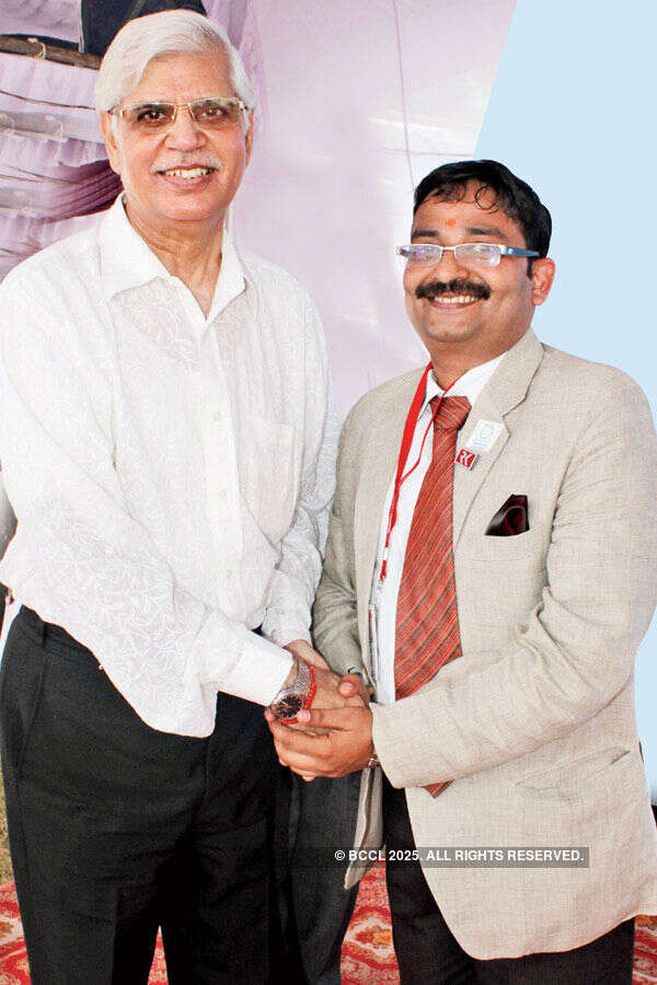 NC Bajpai (L) and Ajit Kumar