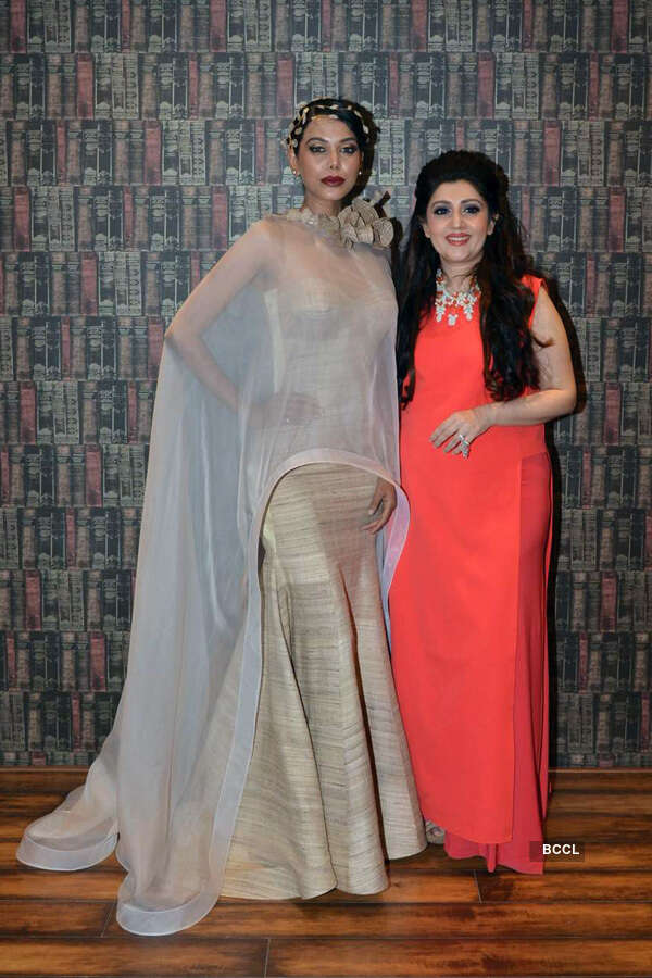 Archana Kochhar with a model
