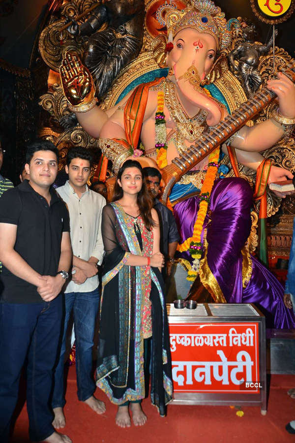 Celebs at Ganpati Visarjan