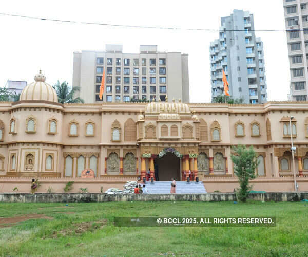​​Celebrations during the Utsav Moorti