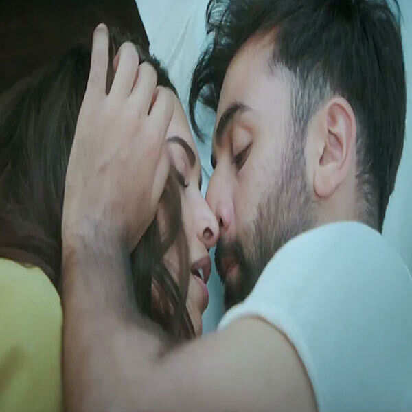 ​​Ranbir Kapoor and Deepika Padukone in a still