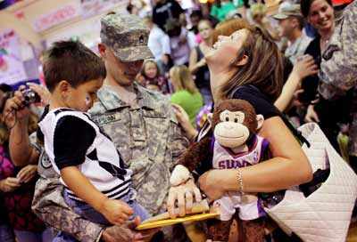 US soldiers return from Iraq