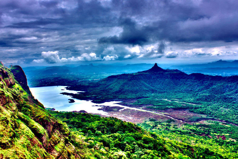 matheran famous tourist place