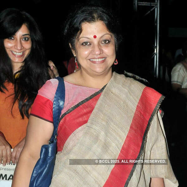 Chandhana Chakravarthy arrives