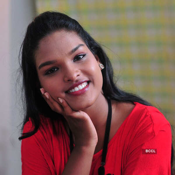 A still from Telugu film Veelaithe Premiddam