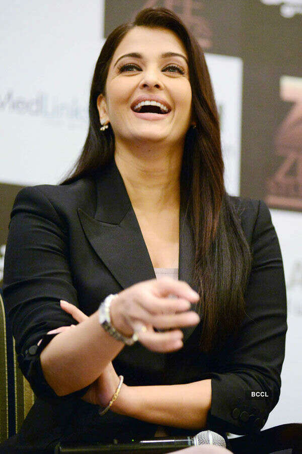 Aishwarya Rai Bachchan is all smiles