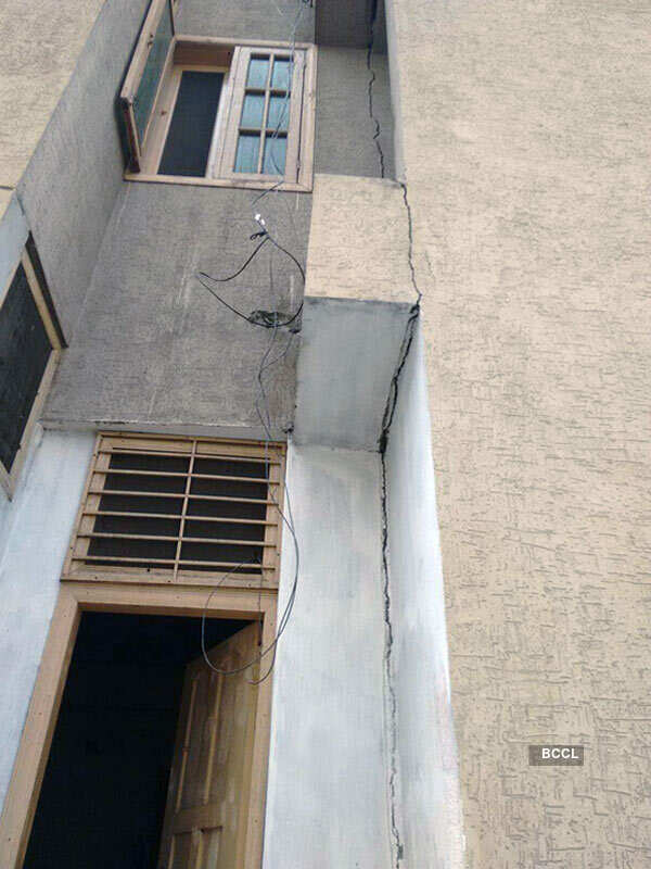 Earthquake strikes south Asia