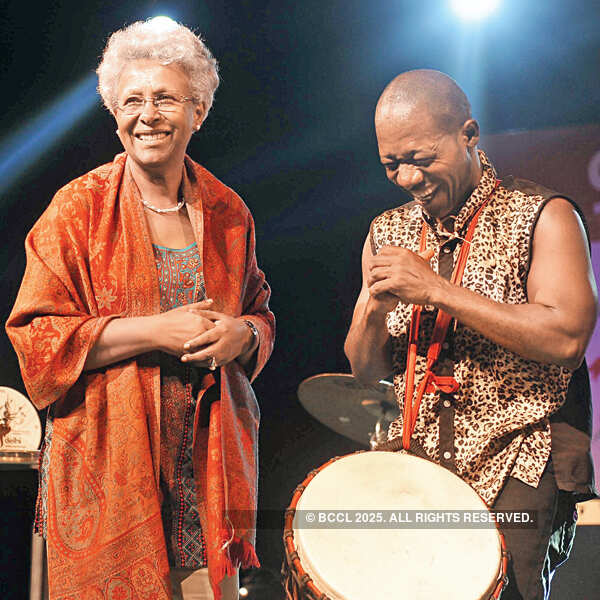 Musicians perform @ Nehru Park