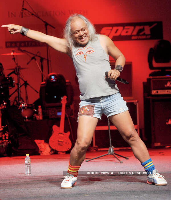 Kejriwal inaugurates North East Festival